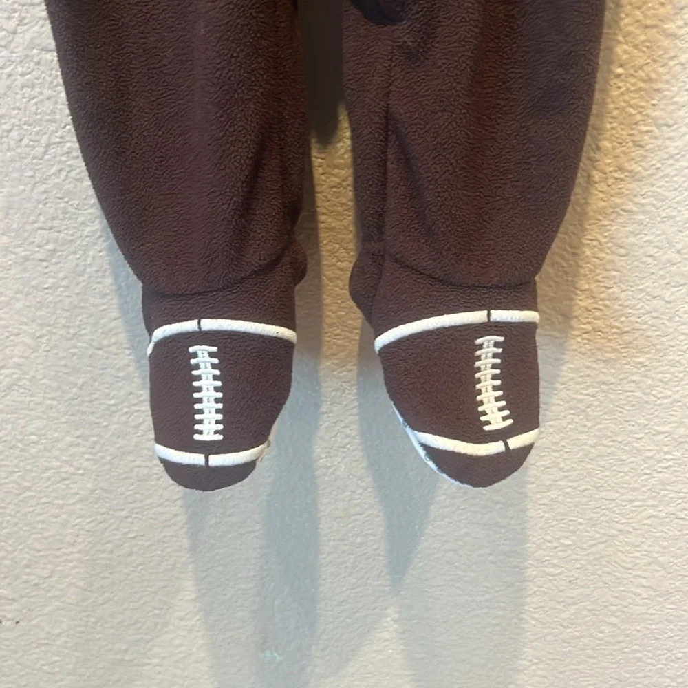 Children’s Place Baby Football Footie Pajamas Costume Size 6-9 Months